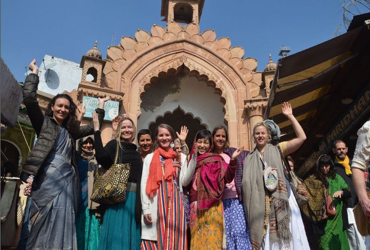 Shahji Mandir Vasanti Kamra Opned On Vasant Panchmi in Vrindavan