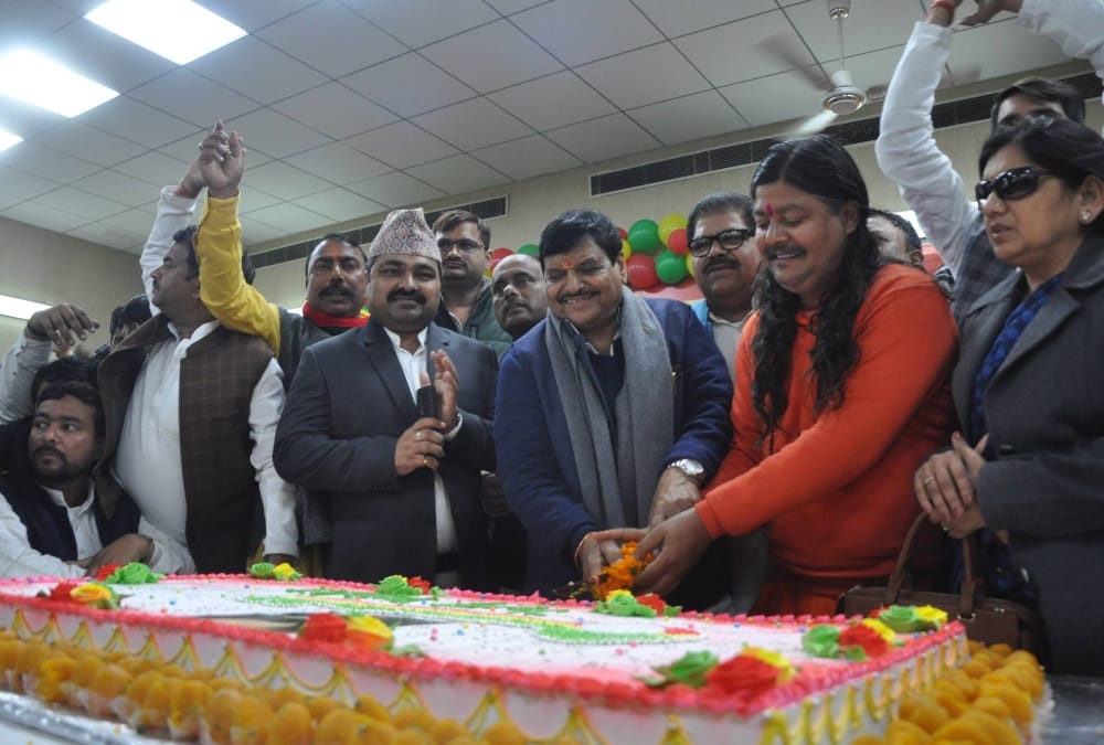 This is how Shivpal Singh Yadav celebrated his birthday.
