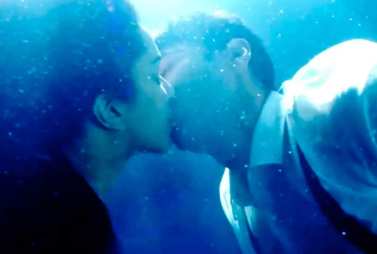 Disha Patani Aditya Roy Kapur Malang to Emraan Hashmi Bollywood 8 stars underwater liplock scene