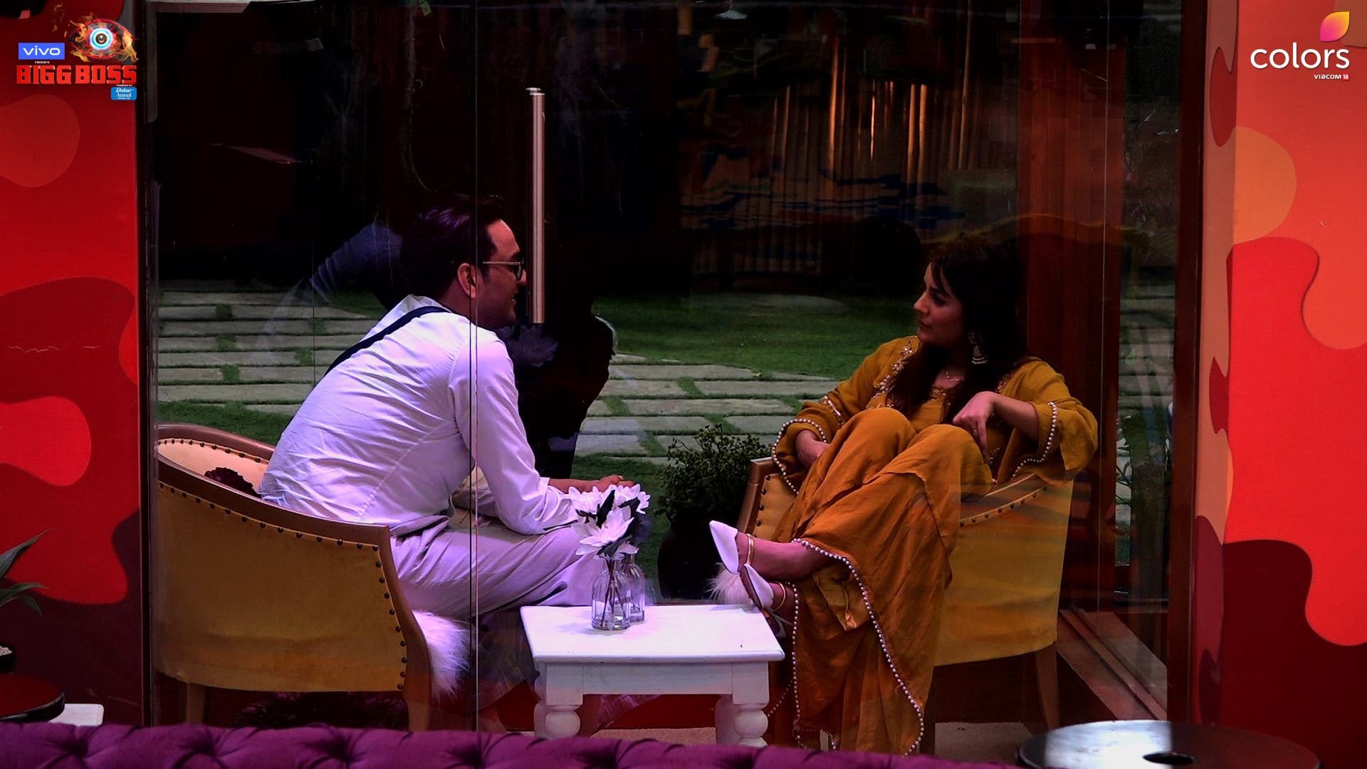 Bigg Boss 13 Asim Riaz brother Umar Riaz lashed out on Vikas Gupta on his affair comment