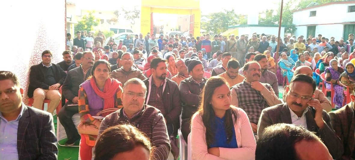 Divisional commissioner angry over poor quality of education, three teachers transferred