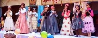 Children in vasant panchami festival