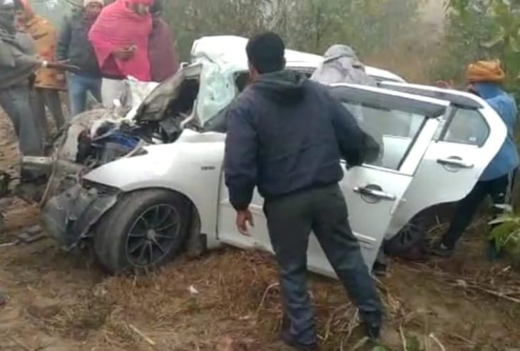Accident, School Bus and Car Collision on Jind Bhiwani Road