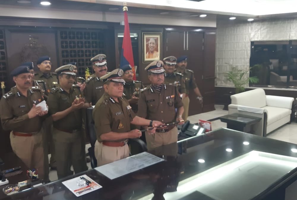 UP DGP OP Singh retires Hitesh Chandra Awasthi to be new DGP
