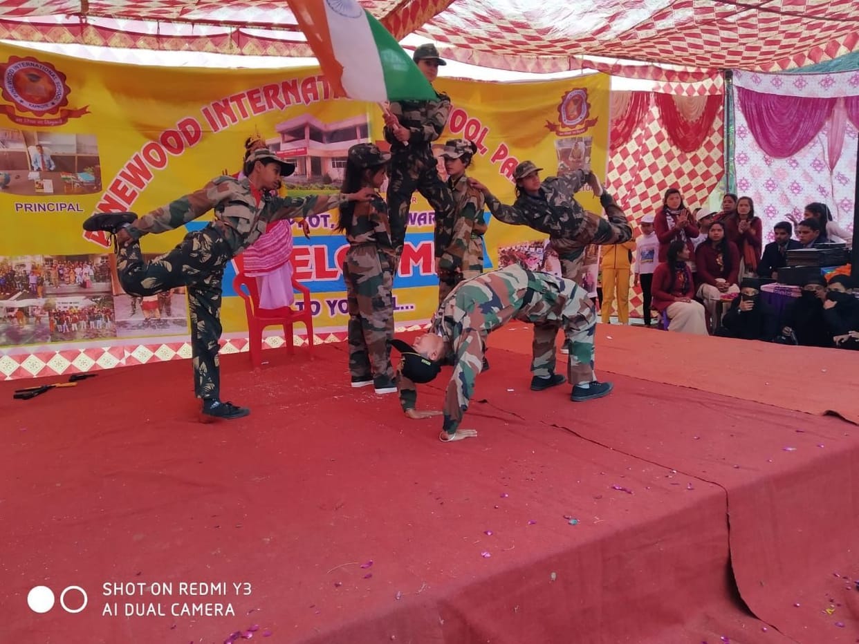 Children presented cultural programs in the annual festival