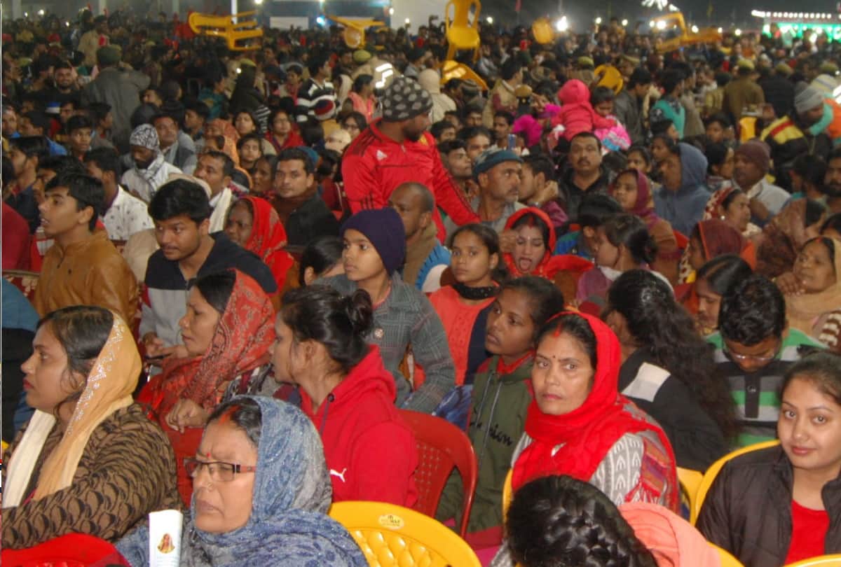 bhojpuri star and ex bigg boss contestent khesari lal live performance event by ruined extra public