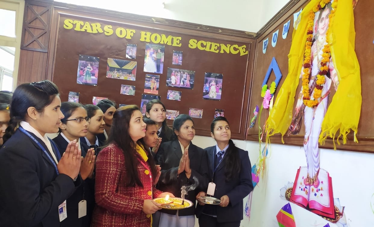 Vasant Panchami celebrated with great pomp in educational institutions