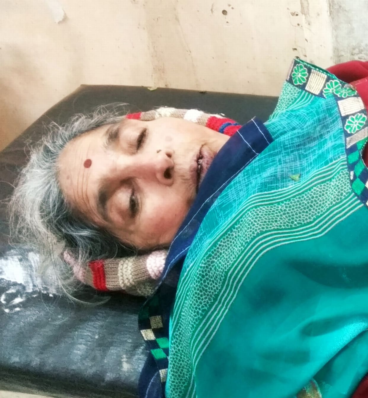 Linter collapses in the Godhrai program, seven injured
