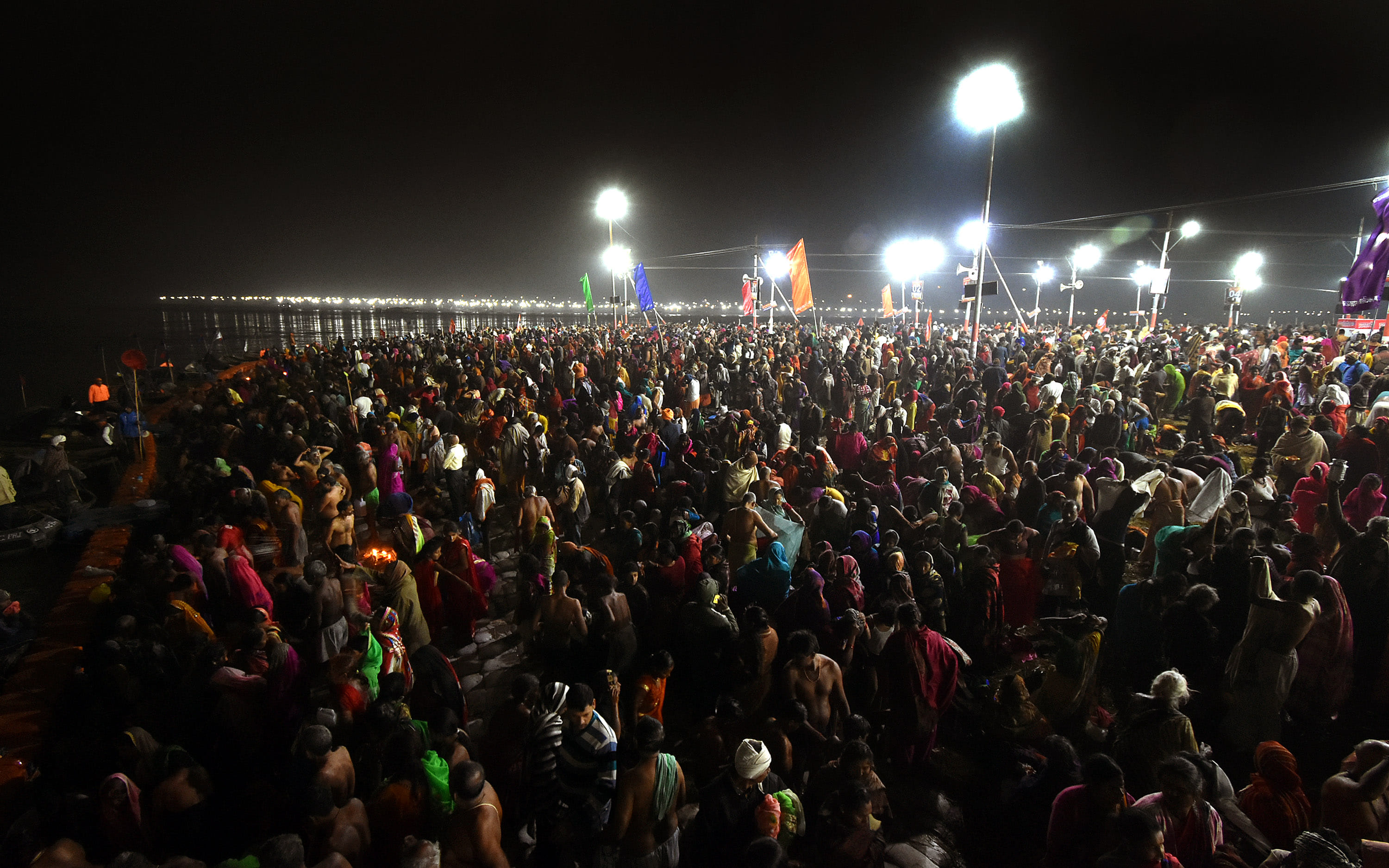 Millions of devotees took a dip in Sangam on Vasant
