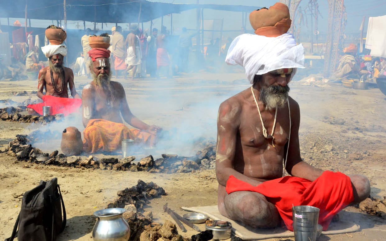 Rare and difficult austerities at Sangam's sand, austerities in fire