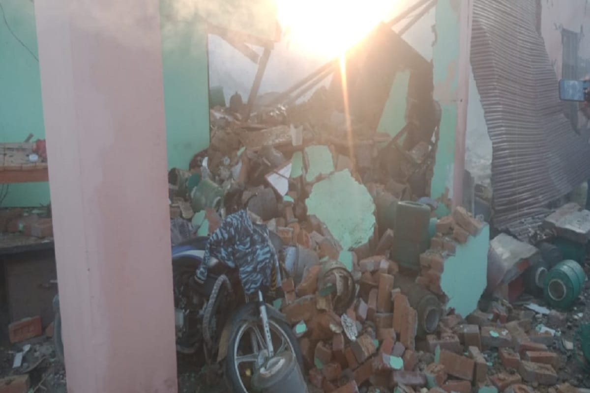 Fierce fire set in a firecracker factory and five peoples killed in Shamli of Uttar Pradesh