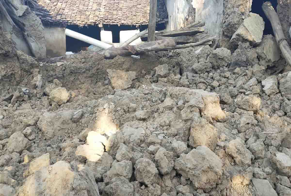 Two children buried due to collapse of raw house wall