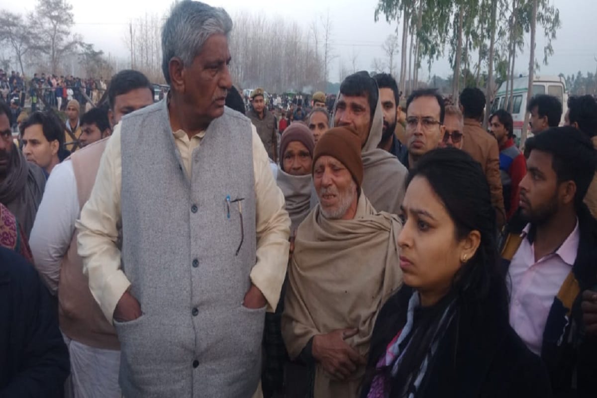 Fierce fire set in a firecracker factory and five peoples killed in Shamli of Uttar Pradesh