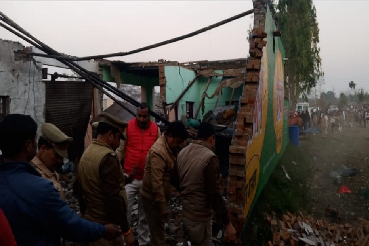 Fierce fire set in a firecracker factory at Shamli of Uttar Pradesh