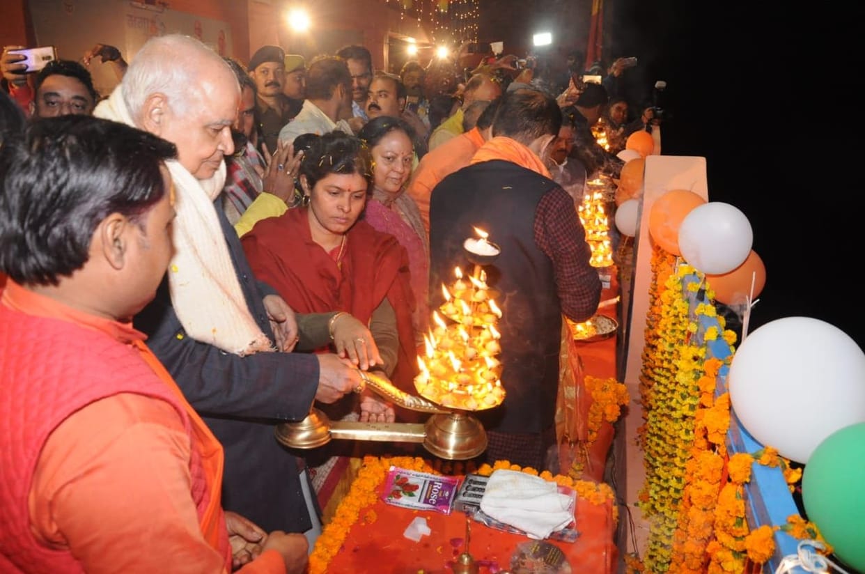 Ganga Rath Yatra arrived two and a half hours late, grand reception