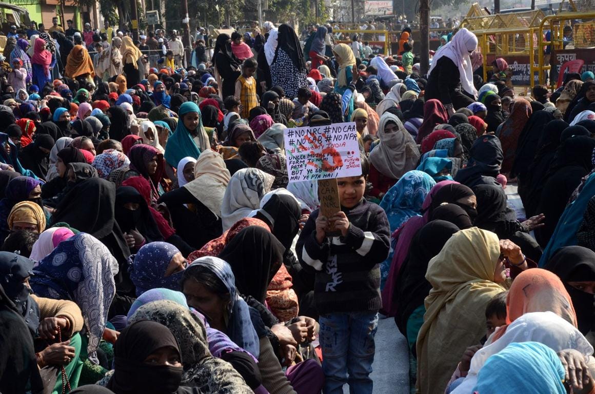 Strikes continue in Shahzamal, women offer prayers on the street
