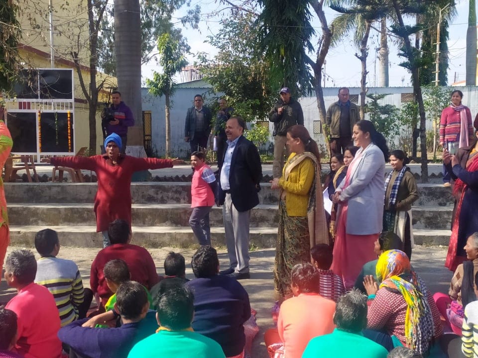 Minister Rekha Arya inaugurated nari niketan New Building