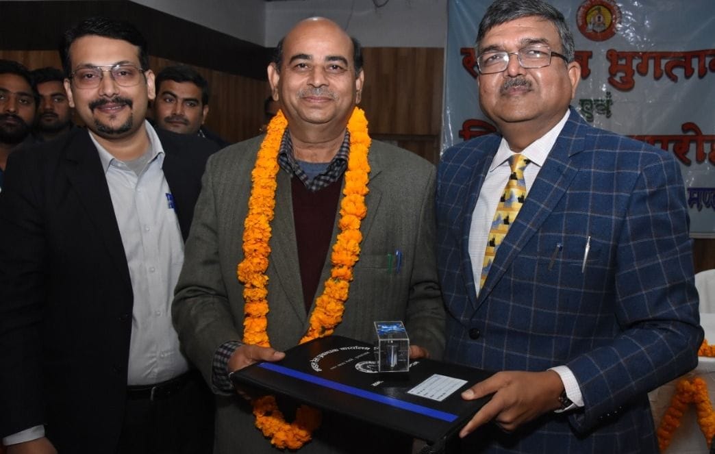after 42 years and eight months of service Shitala Prasad's farewell to railway