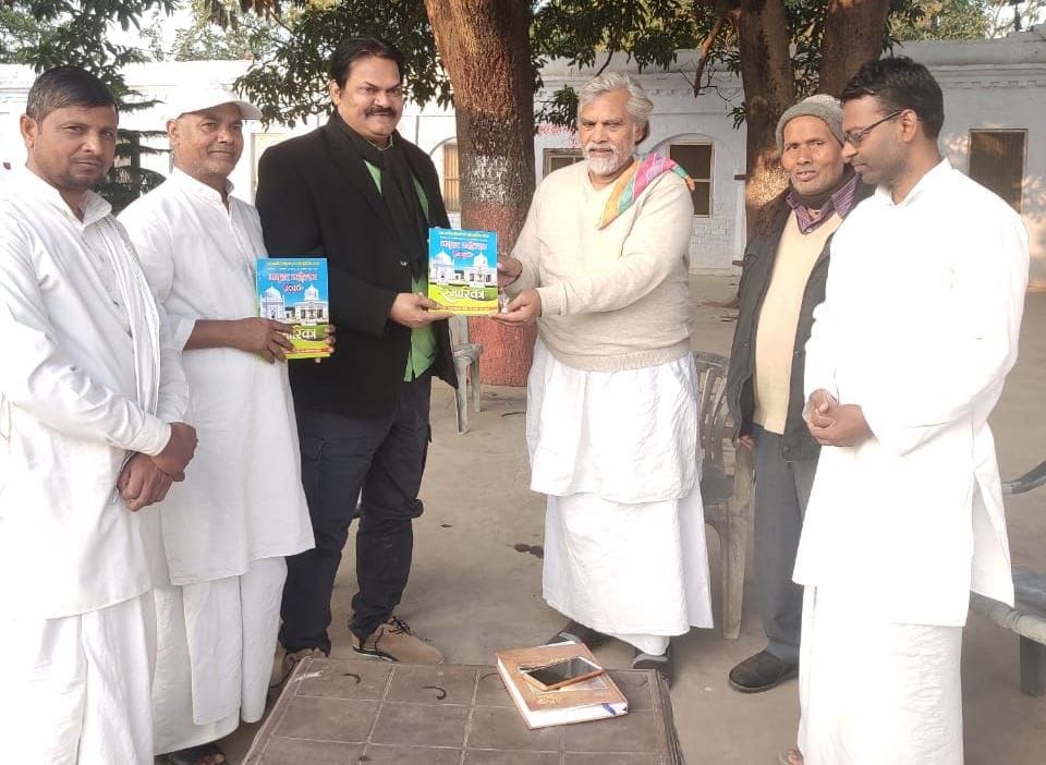 film actor akhilendra mishra come at kabir chaura