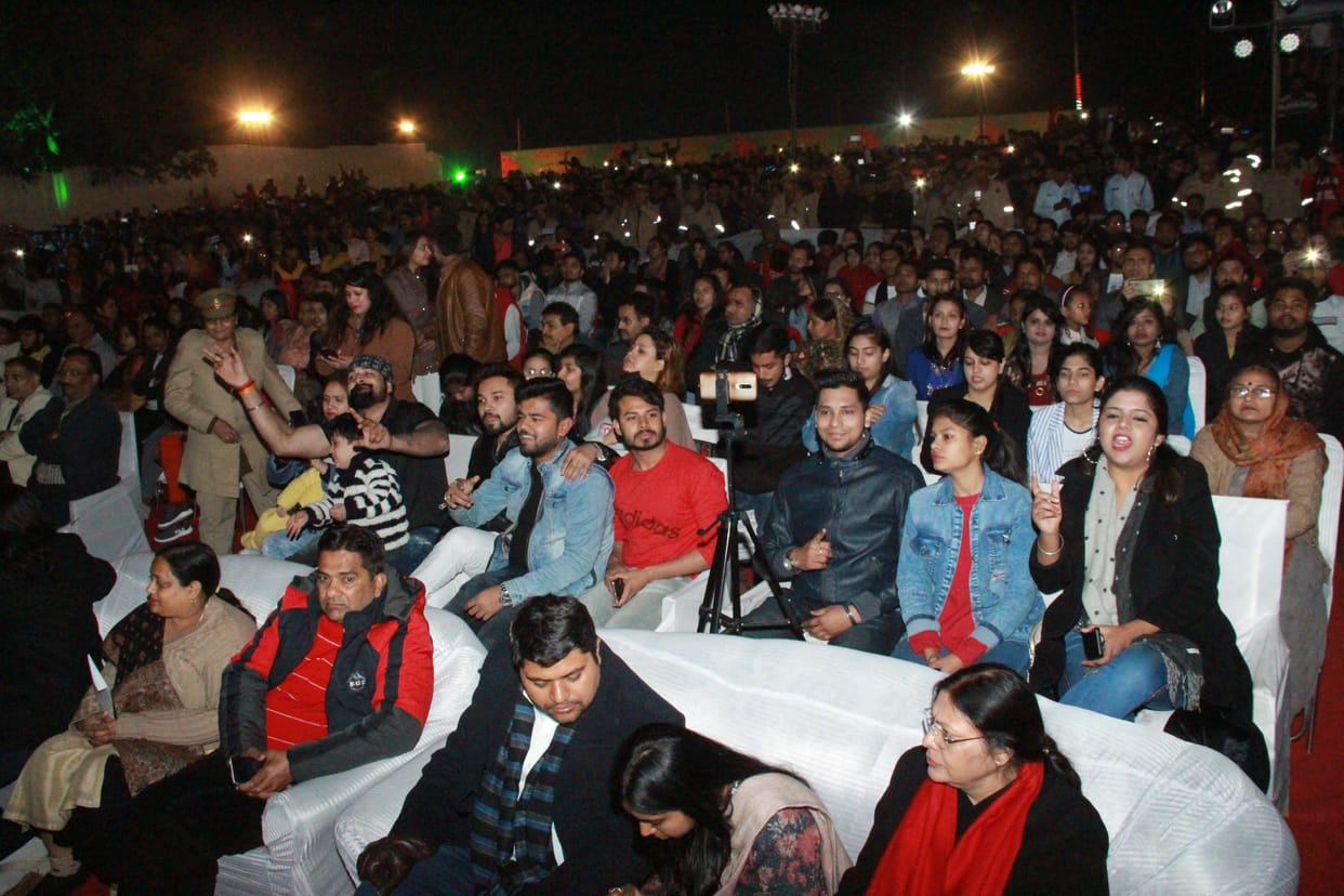 punjabi singer mankirat aulakh perform in jhansi mahotsav