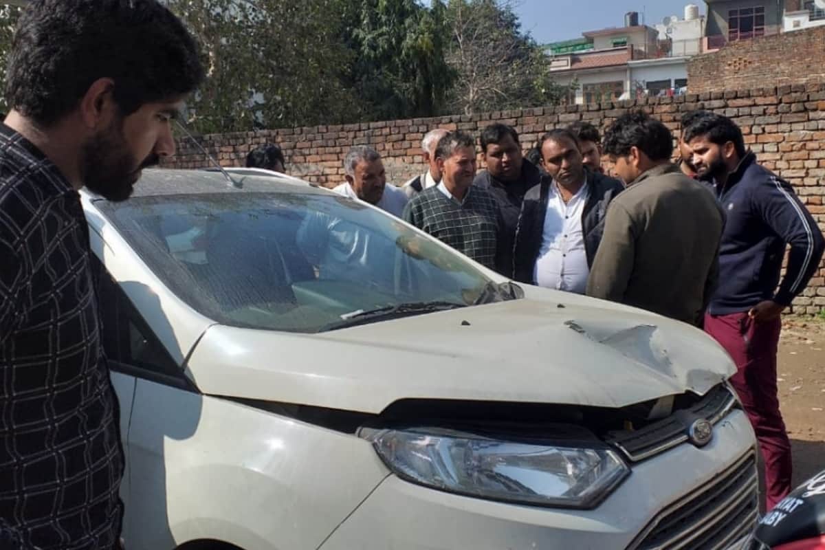 reward of one lakh on the infamous Naidu and twenty five thousand on Ravindra Bhura