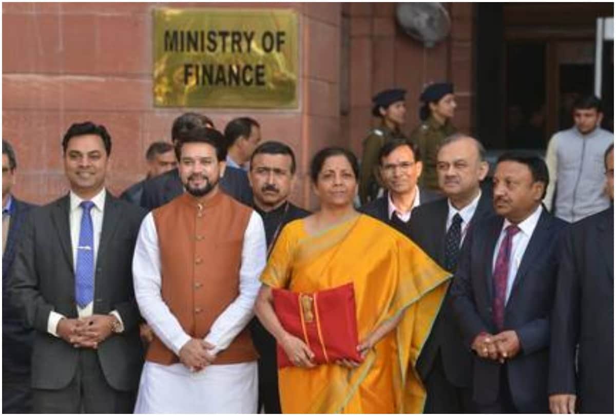 budget 2020 finance nirmala sitharaman dressed in yellow kanjivaram saree