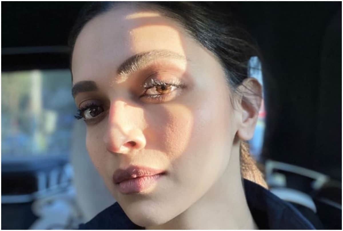 deepika padukone takes selfie in car looking fair