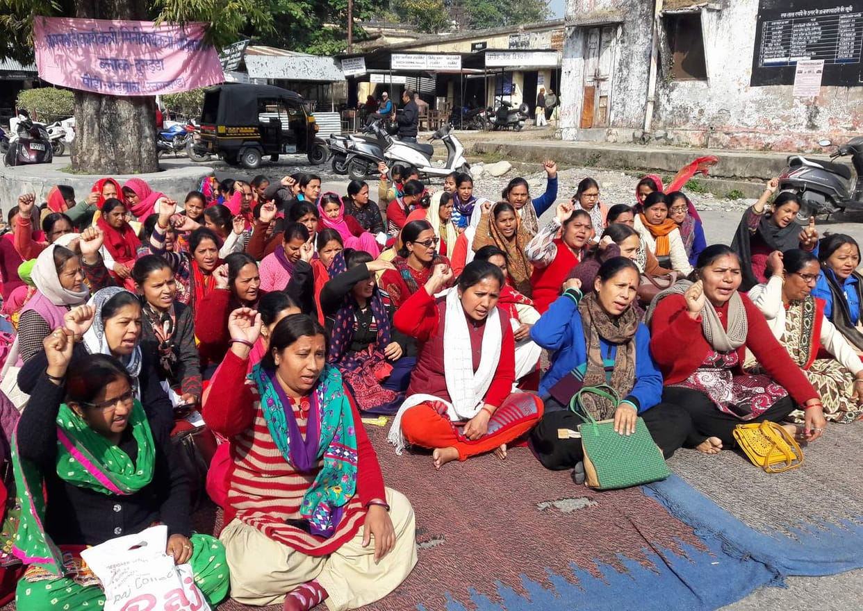Protest of Anganwadi workers continues