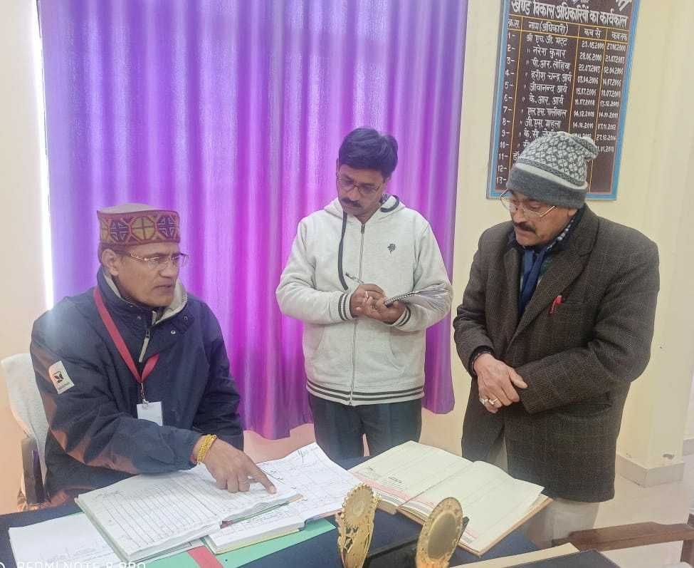 DM inspected the offices