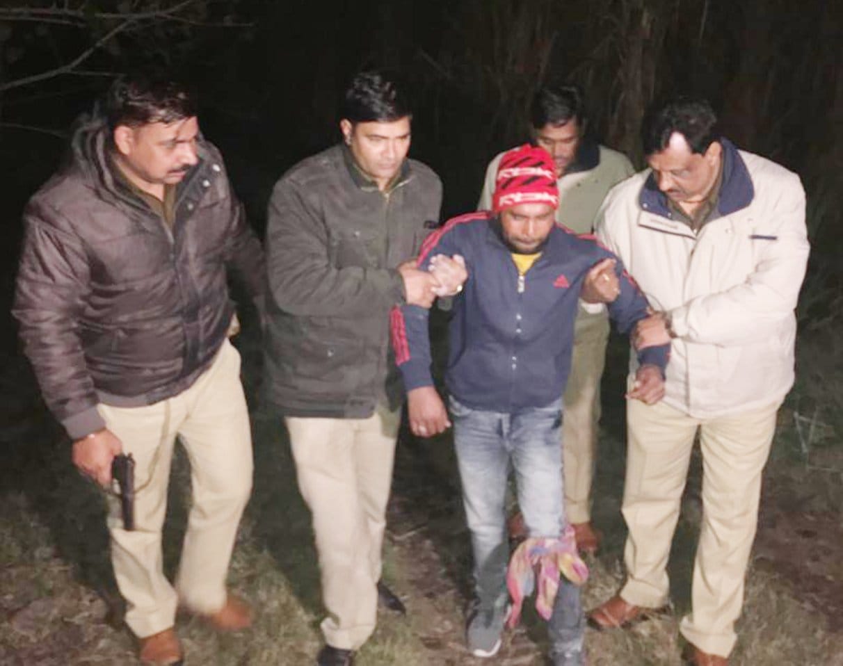 Crook arrested in encounter, shot dead