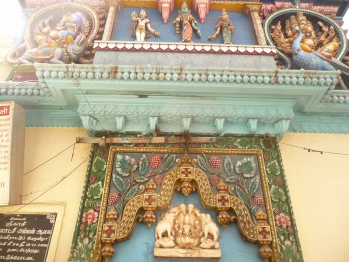 Ma vishalakshi mandir famous historioc kashi vishwanath varanasi