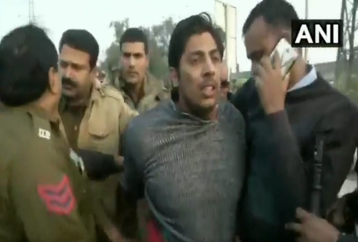 delhi voilence kapil gurjar who open fire near shaheen bagh got bail from court  