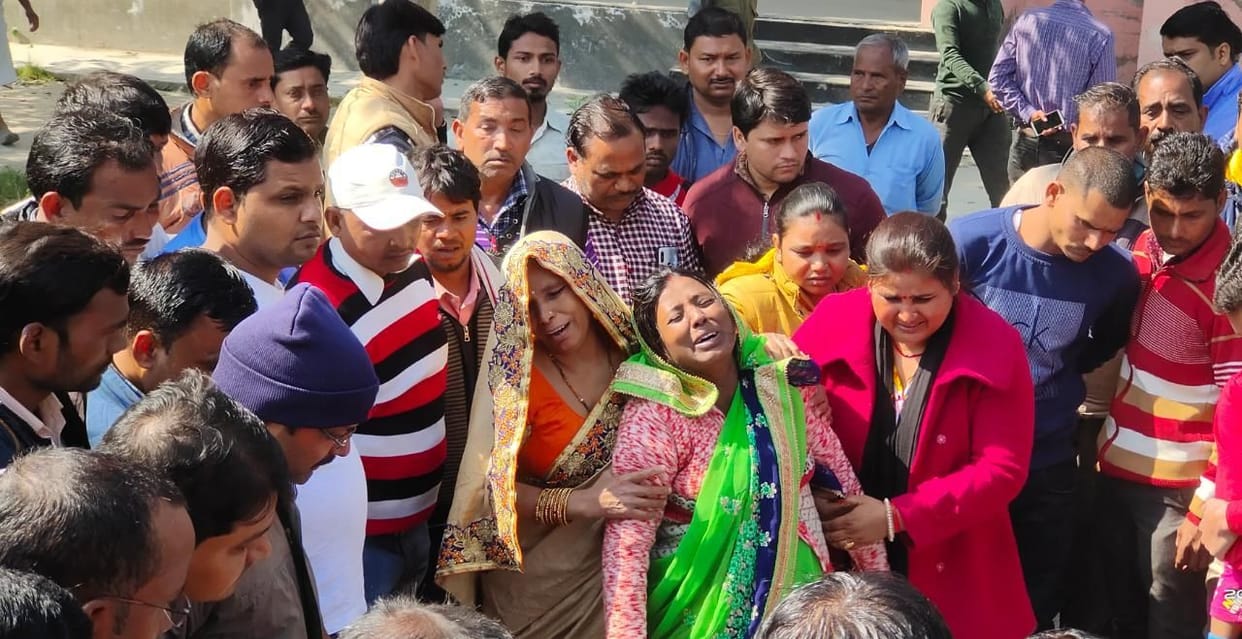 Mourning among colleagues due to the death of the engineer