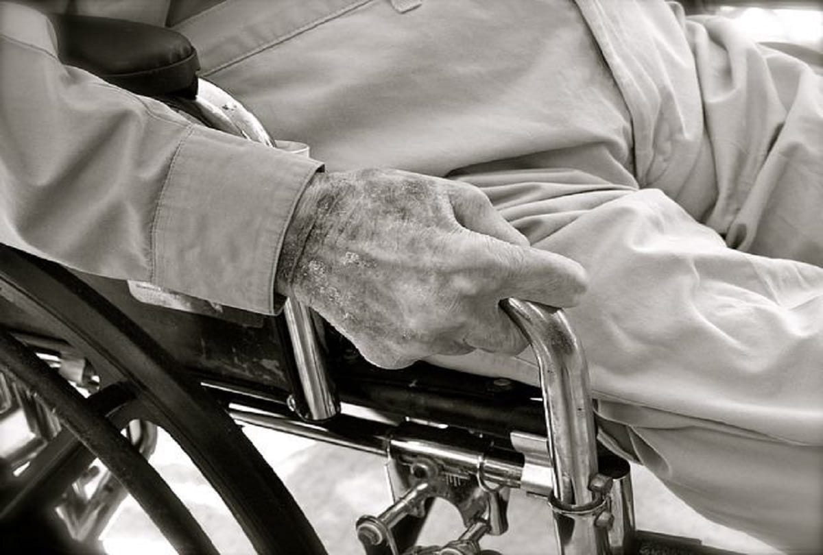 elderly people should not be afraid or nervous in an pandemic, stay alert about health