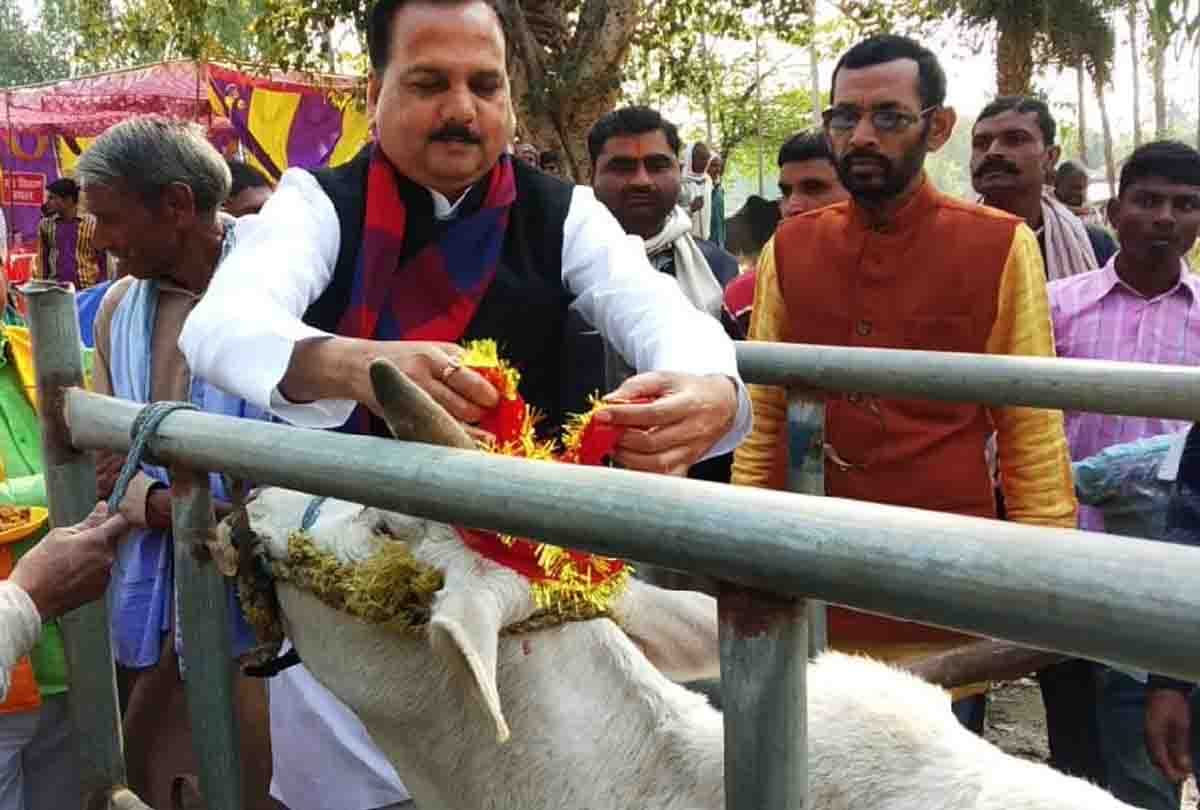 headmaster accused of harassment by MLA