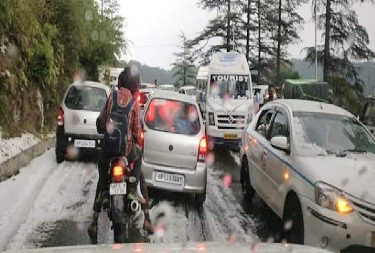 Snowfall again in Shimla, National Highway closed, people stuck in traffic jams on city roads