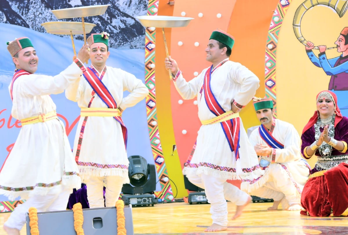 Colorful opening of Surajkund International Fair, people danced on Himachali Nati