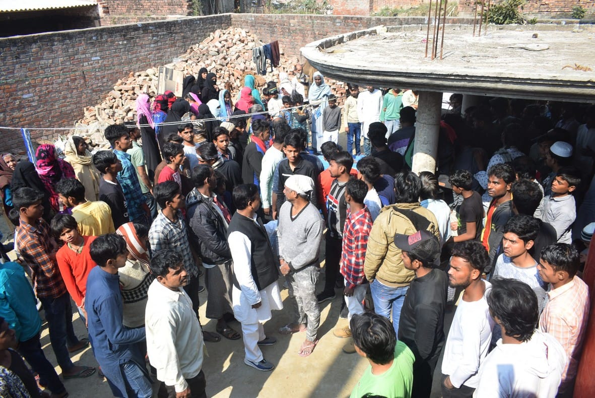 Tortured by police harassment, young man hangs on the noose