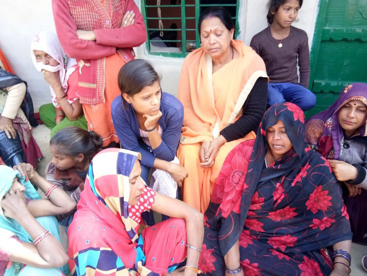 Death of scorched principal wife due to fire, case suspicious