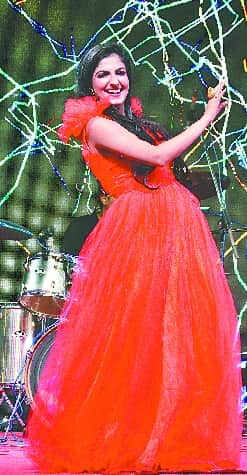 Amar Ujala star night's adornment of stars, people flocked to the notes