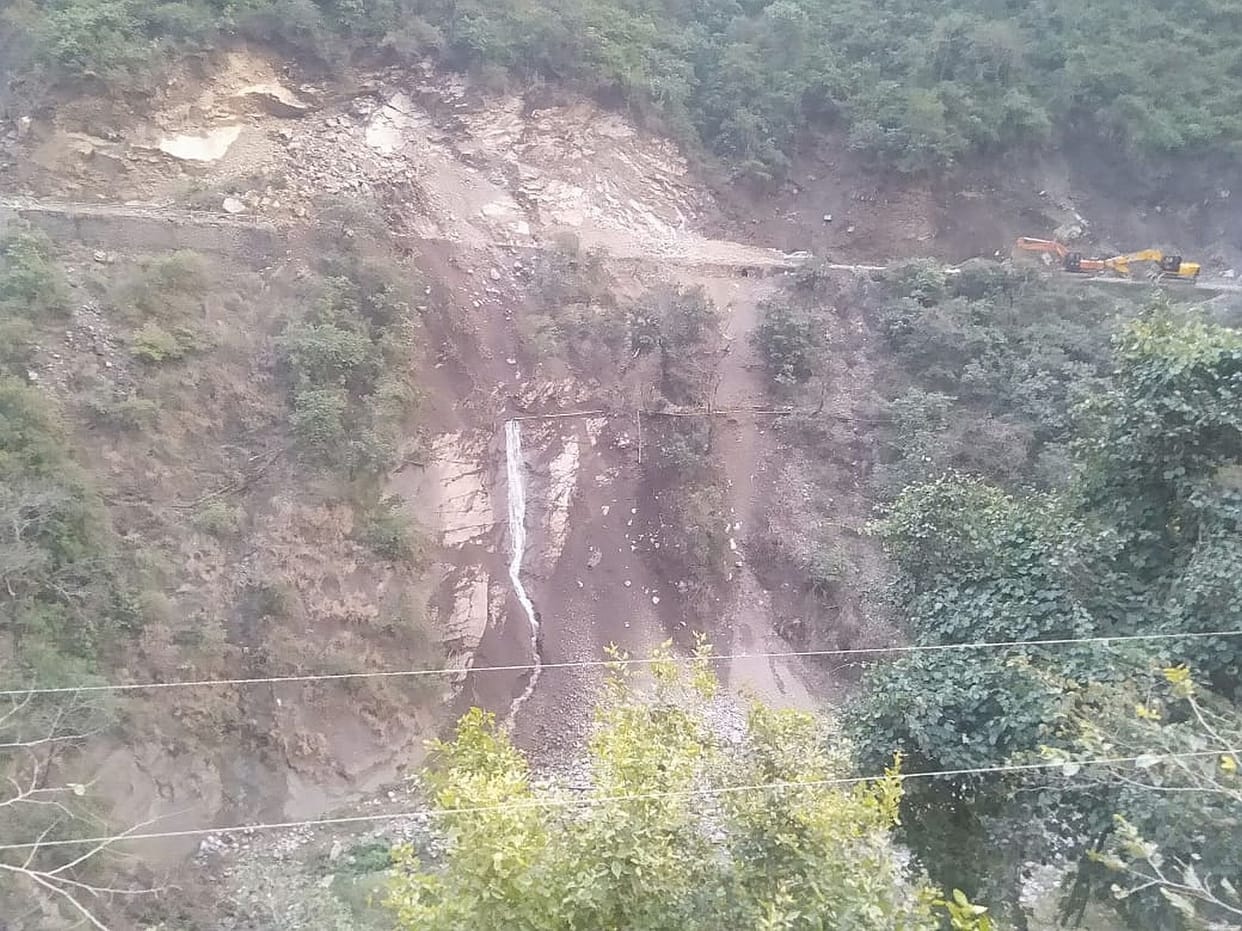 Highway Villagers stopped work due to damaged drinking water line