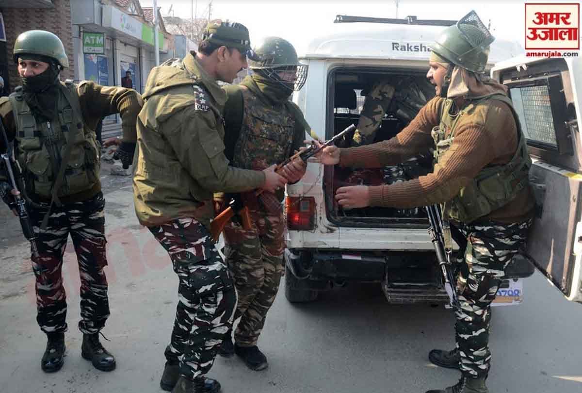 Grenade attack on CRPF personnel at Pratap Park Lal Chowk in Srinagar jammu kashmir