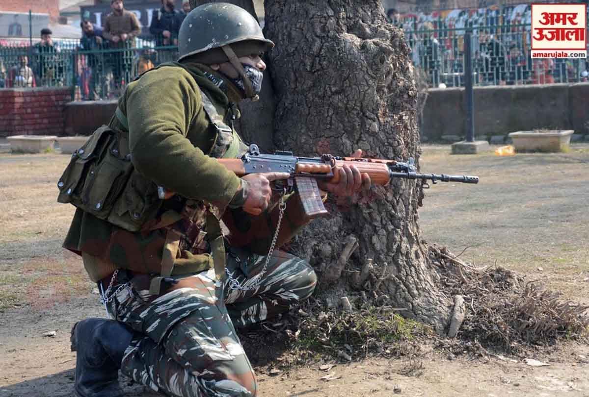 Terrorist hideout in Tehsildars house in pulwama jammu kashmir