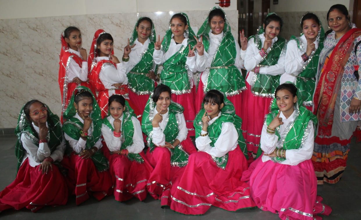 student performe in cultural programme