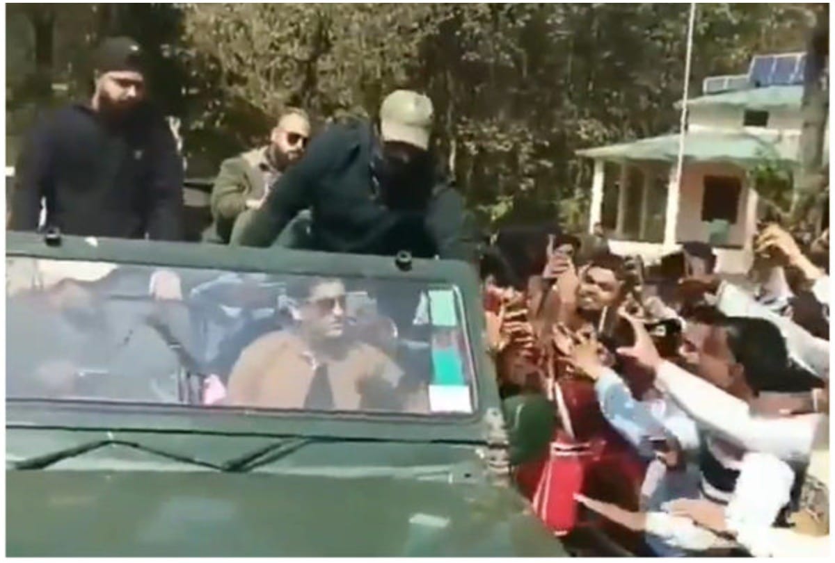 MS Dhoni mobbed by plethora of fans during visit to Madhya Pradesh Watch Video