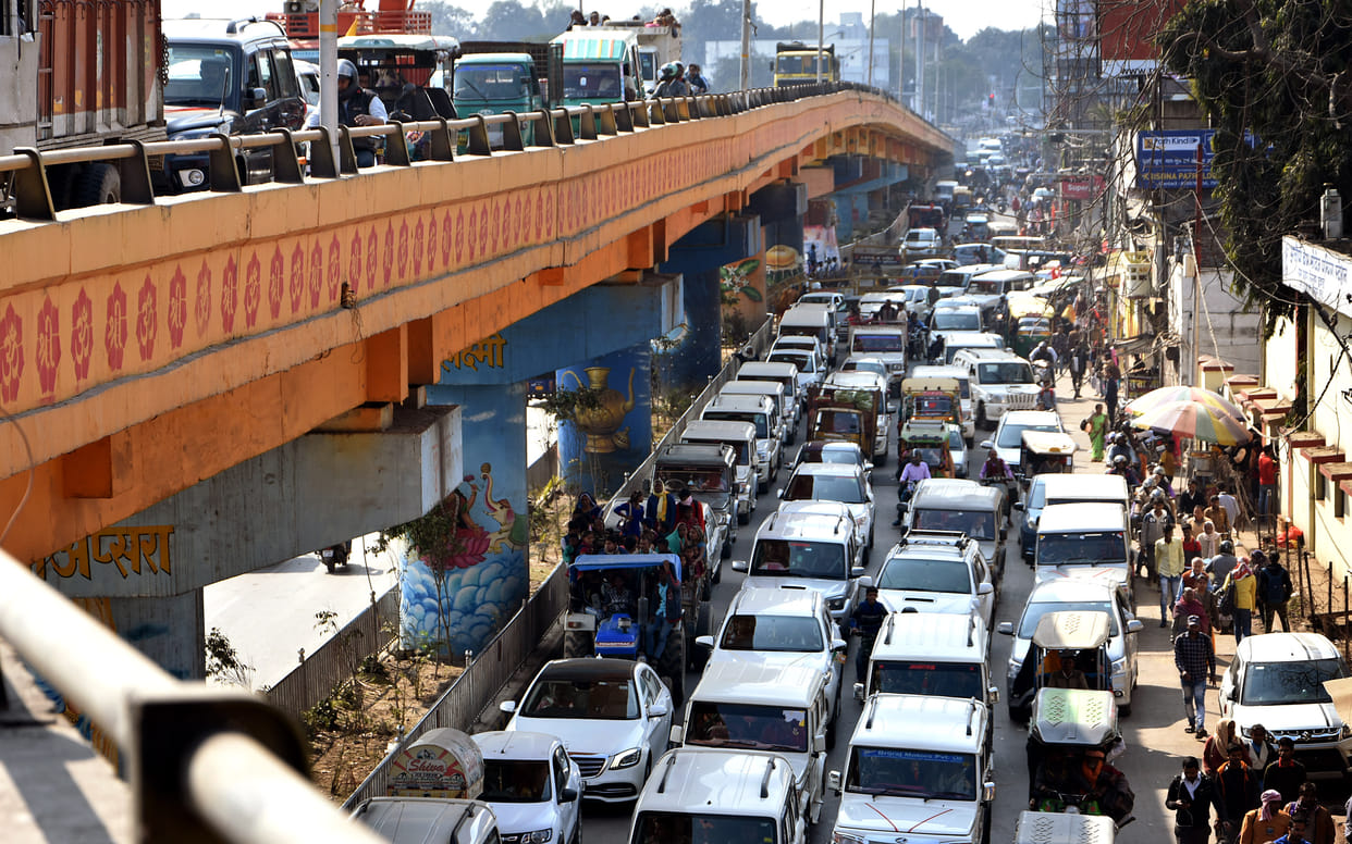 Heavy jam on roads from Sangam to CMP College