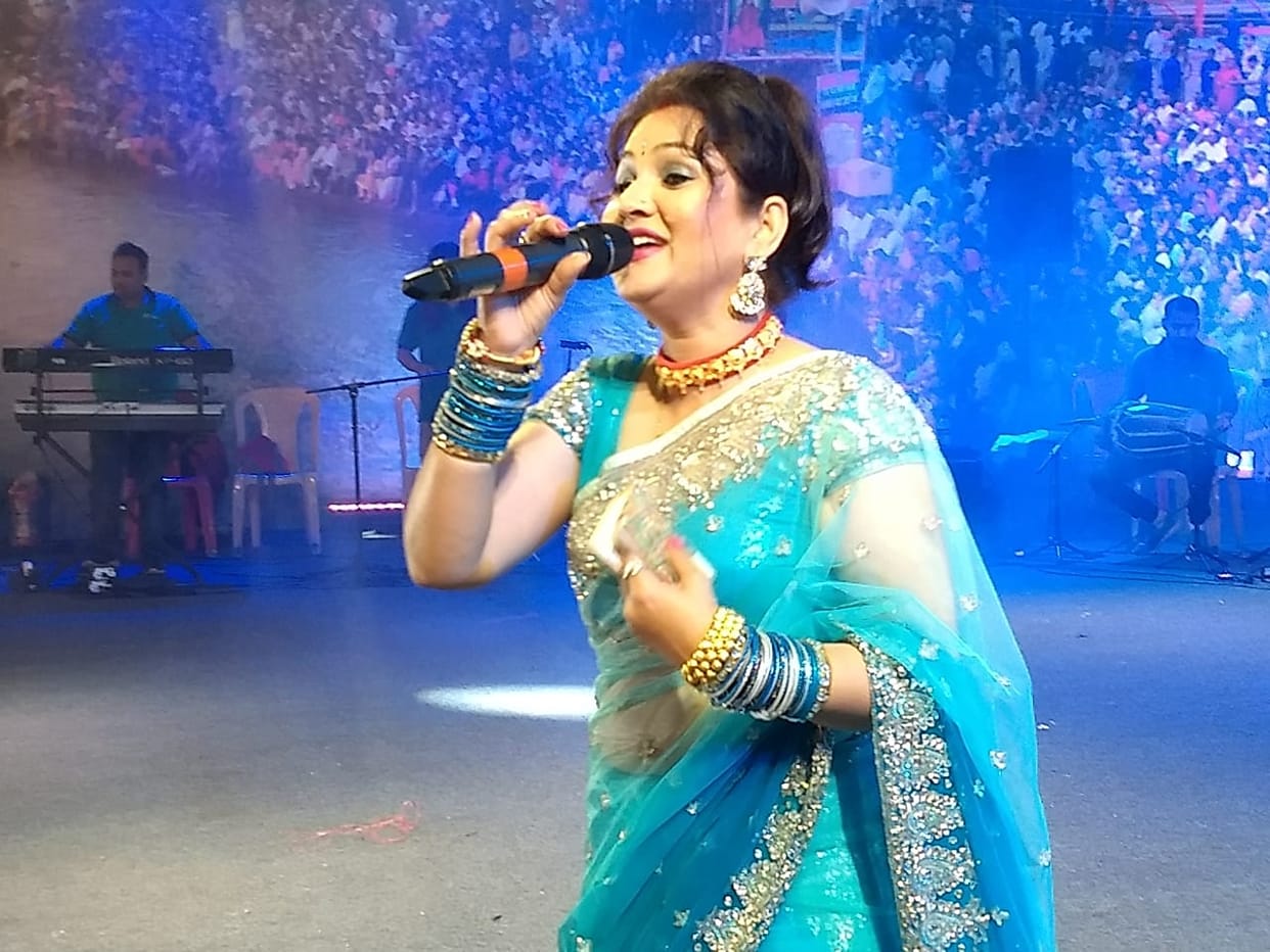 Uttarakhand kauthig 2020 in Mumbai: sangeeta dhoundiyal performance