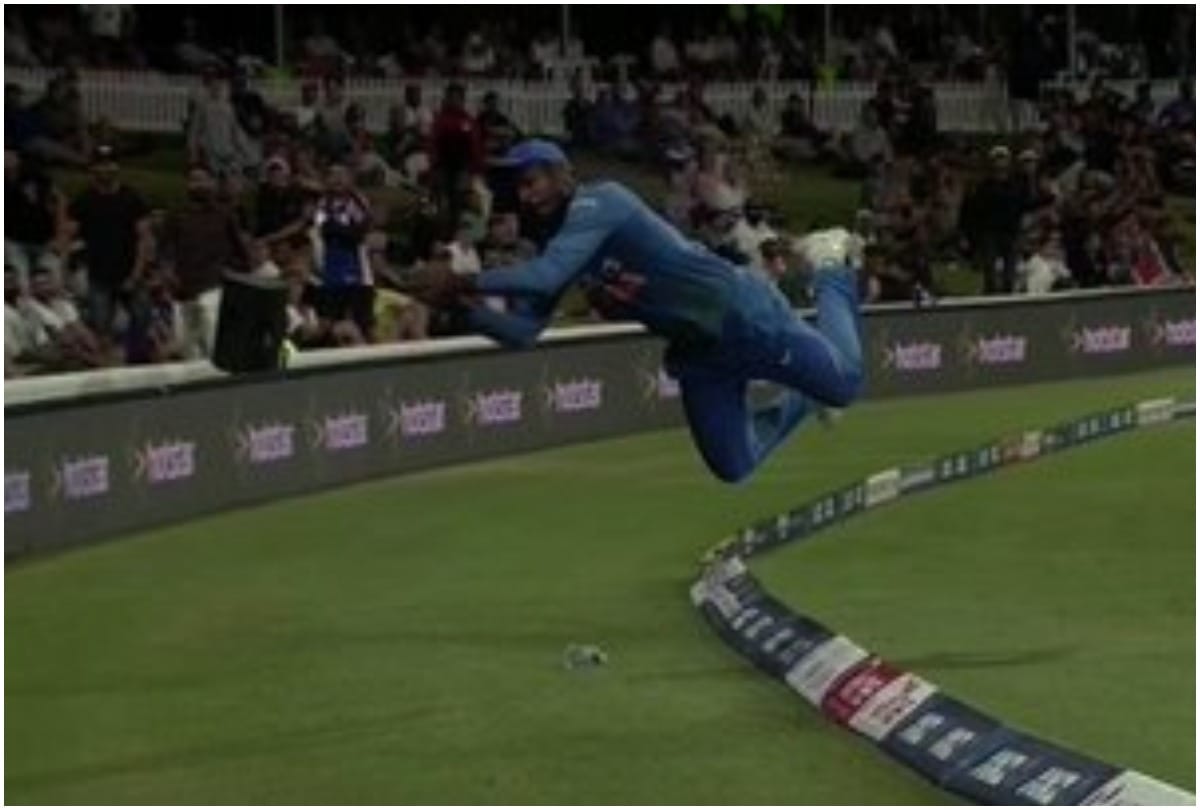 Video Sanju Samson Save Six By Brilliant Fielding Fans Called Him Superman Sanju