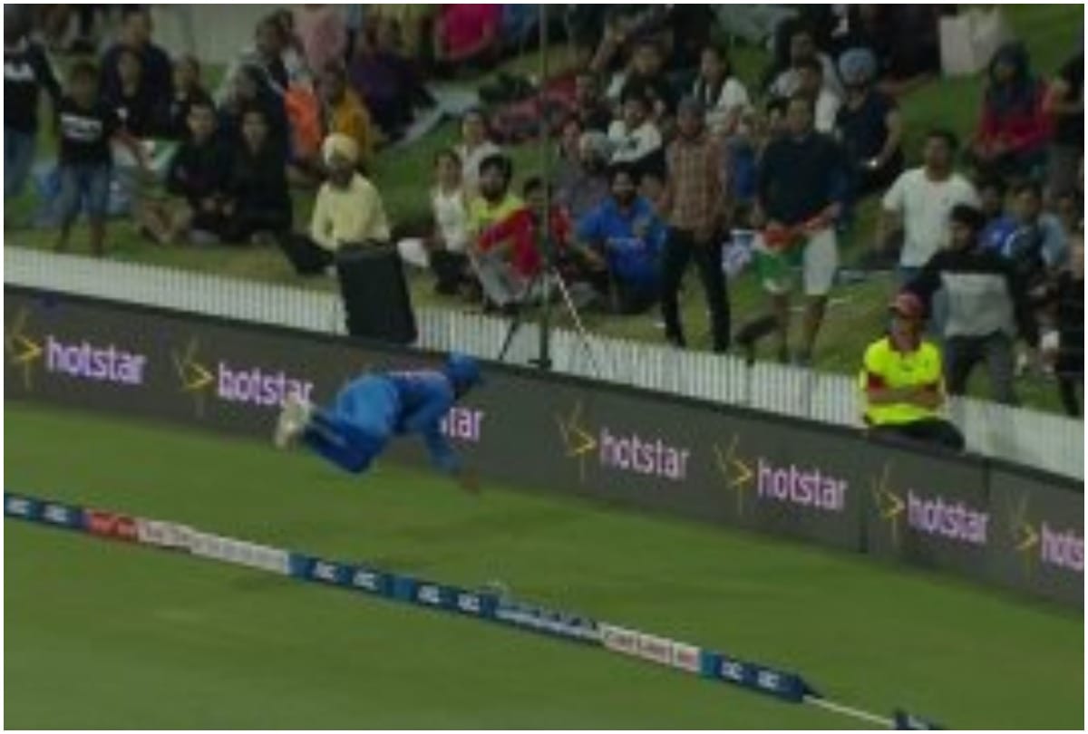 Video Sanju Samson Save Six By Brilliant Fielding Fans Called Him Superman Sanju