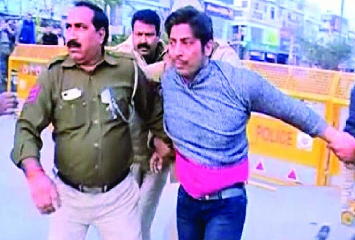 Shaheen Bagh firing Sonam Kapoor Swara Bhaskar Annup Sonii reaction